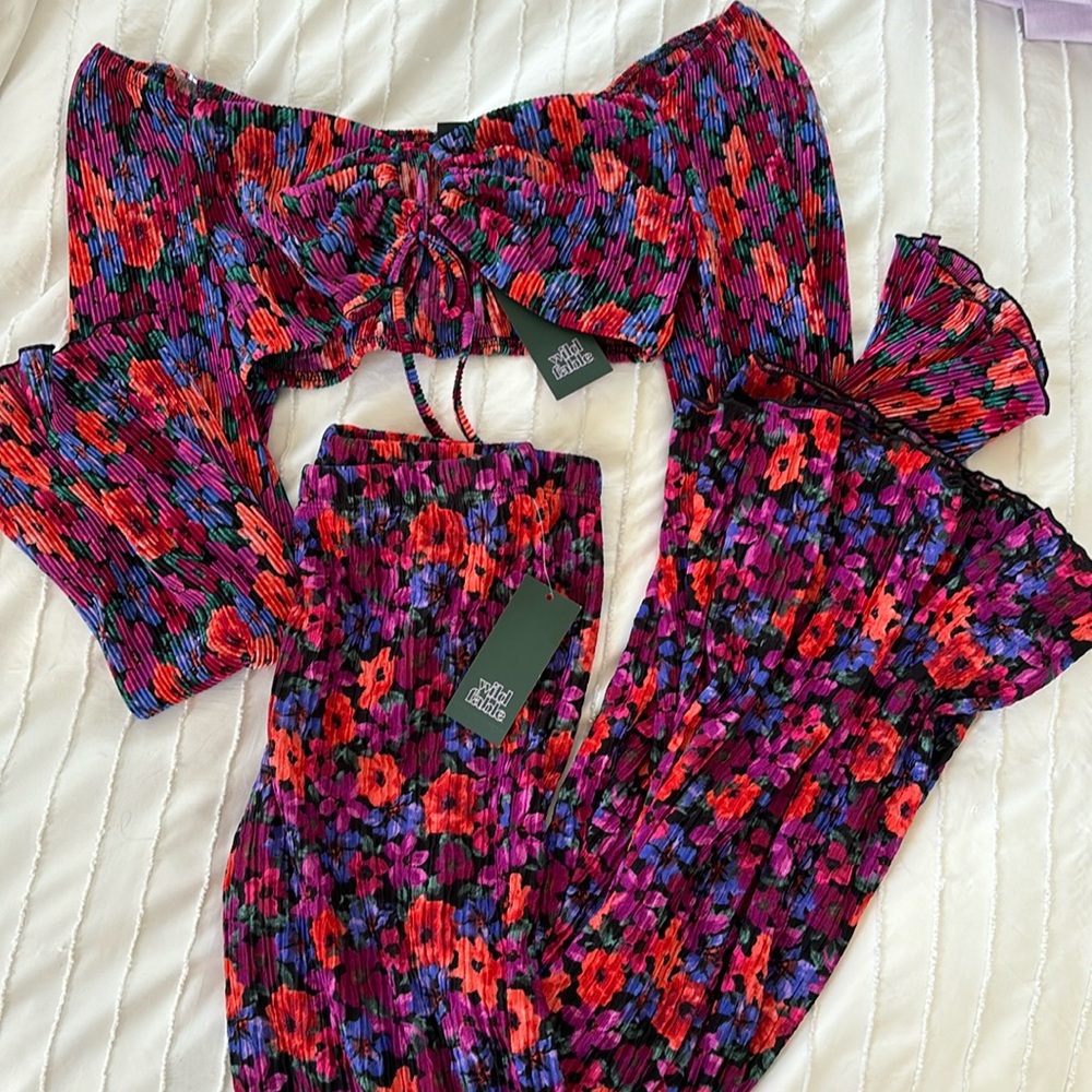 WILD FABLE Matching crop top and bell bottom SET